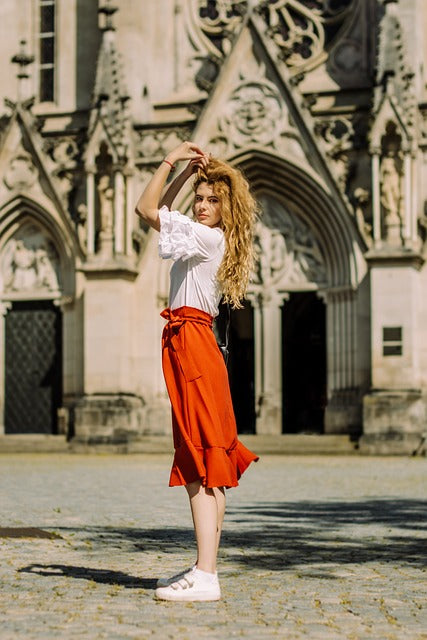 The Best Clothes for Different Body Types: Fabric Choice Matters